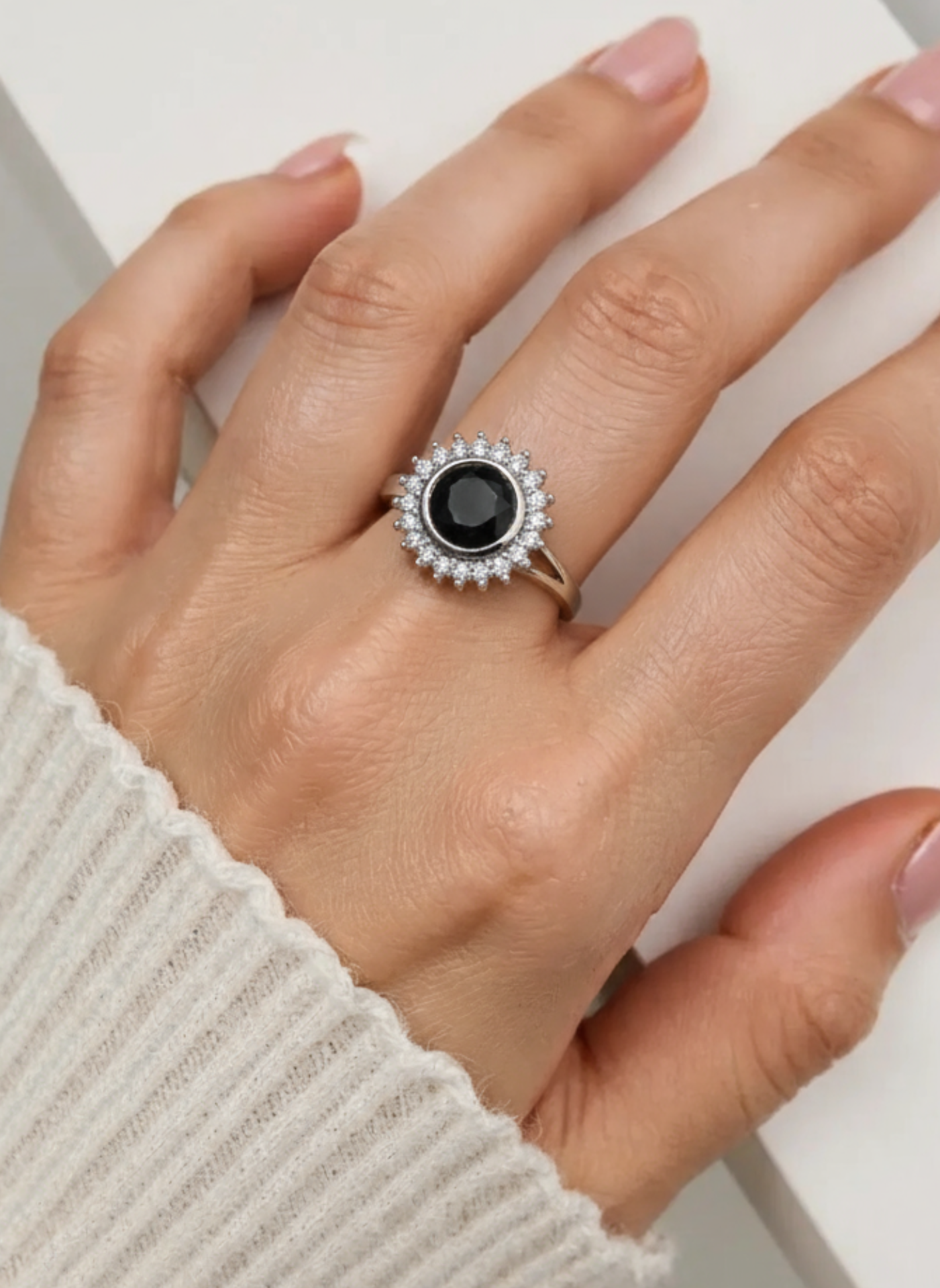 Adjustable Round Shaped Ring